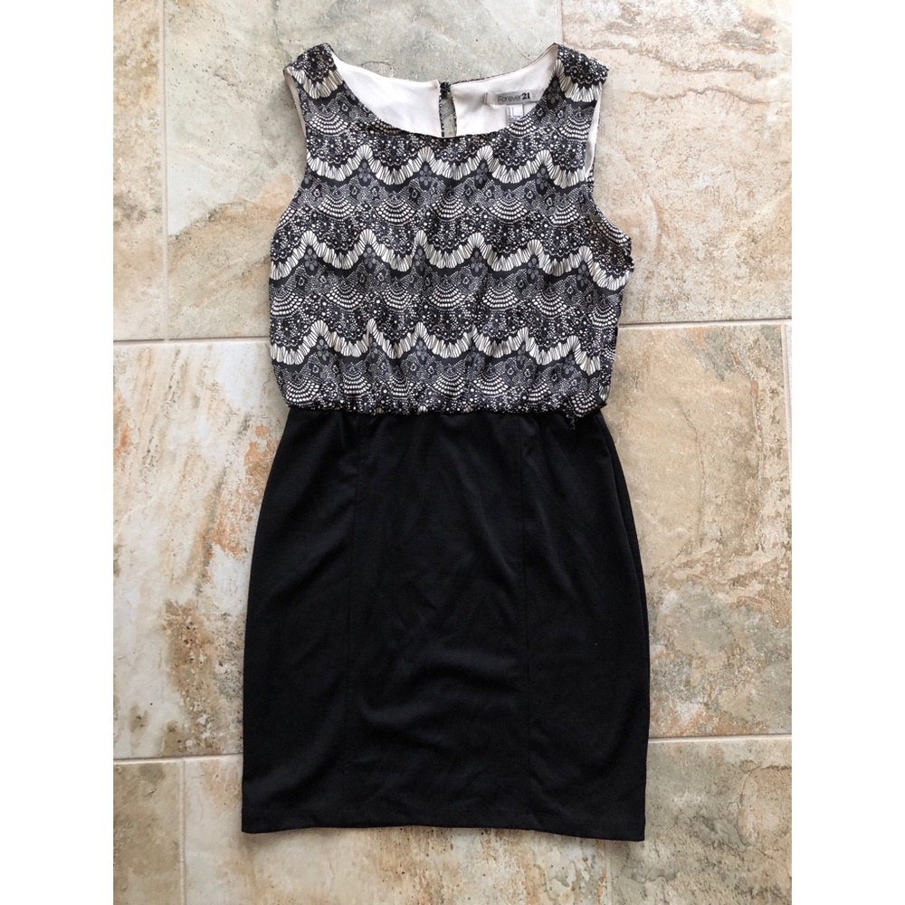 NWT Forever 21 Cream & Black Sleeveless Dress